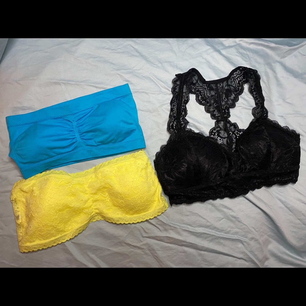 🍎🍎3 Bralettes NEW